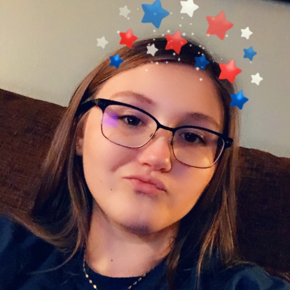 Meet your Posher, Victoria - Picture 2 of 3